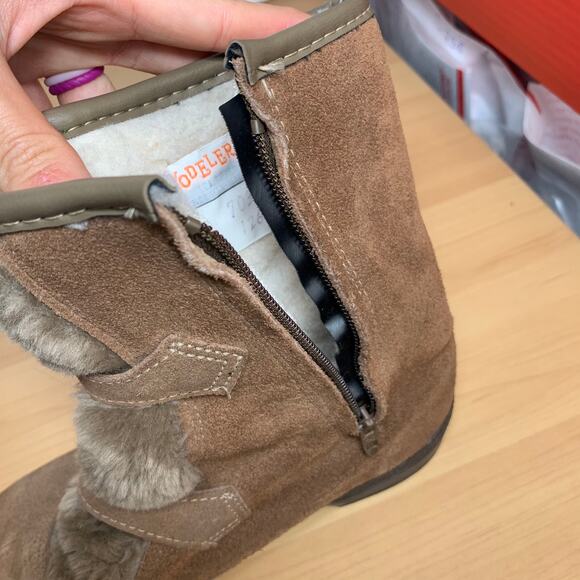 Yodelers Women's Brown Genuine Leather Boots Size 7 - Picture 11 of 14